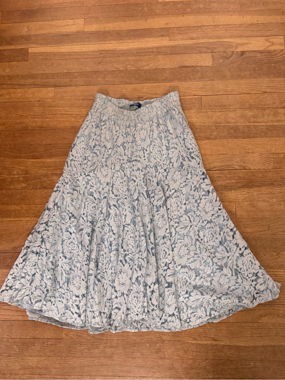 Kyra Women's Midi A-Line Lace Skirt - Size Medium
 b52